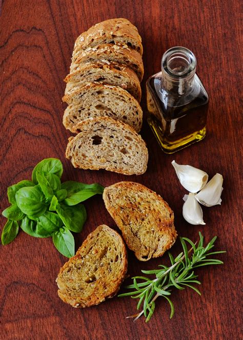 Olive Oil, Garlic, Bread, Basil, Free Stock Photo - Public Domain Pictures