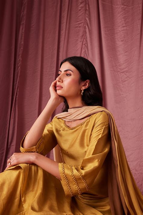 Qiana Kurta Set – House of Ayuda