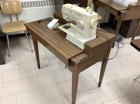 Image result for Singer Merritt 4552 Sewing Machine