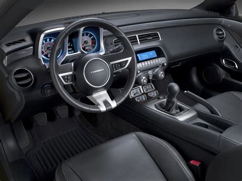 2010 Chevrolet Camaro interior | Cartype