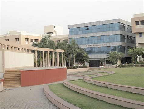 DYPIU - DY Patil International University: Admissions 2024, Courses ...