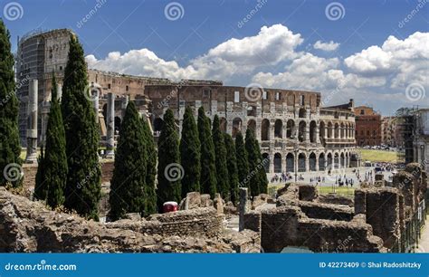Outside Colosseum Rome editorial stock image. Image of outside - 42273409