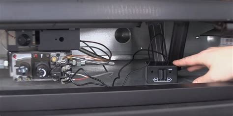 Skytech Fireplace Remote Install 的图像结果