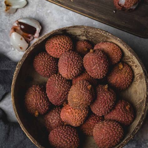 How to Eat Lychee + Picking and Storing Tips