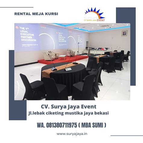 Sewa Meja Bundar Dan Kursi Cover Hitam Untuk Event Jakarta