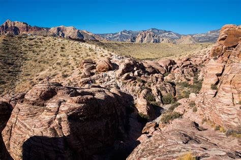 Two Fun, Short Hikes to do at Red Rock Canyon, Las Vegas | Earth Trekkers