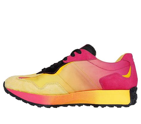 Buy Casual Sneakers Shoes For Women Online | Skechers India