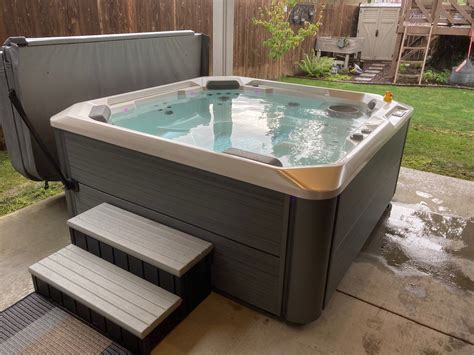 Hot Spring Relay 的图像结果