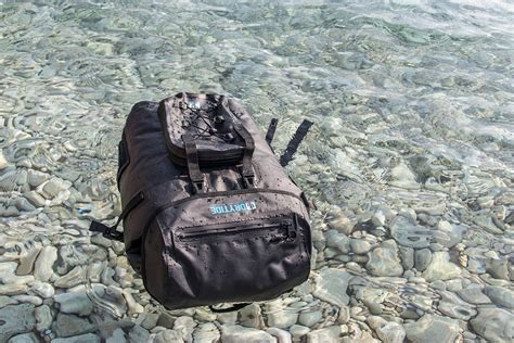 Waterproof Backpack 的图像结果