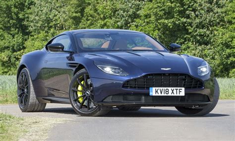 2019 Aston Martin DB11 AMR: First Drive Review - autoNXT.net