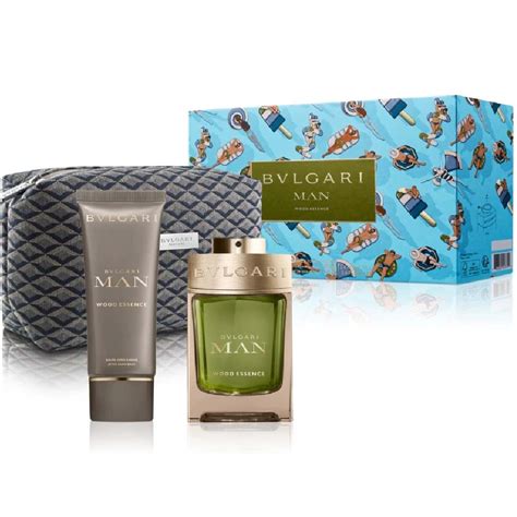 Bvlgari Spring 22 Man Wood Essence Eau De Parfum Gift Set For Men ...