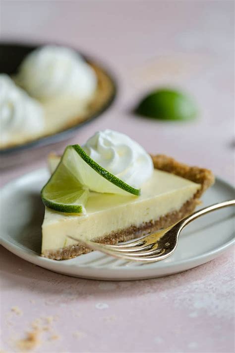 https://www.browneyedbaker.com/wp-content/uploads/2012/05/key-lime-pie-7-754.jpg