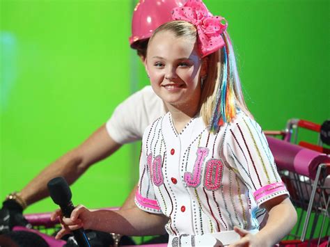 JoJo Siwa, Olympian Suni Lee join 'Dancing With the Stars' Season 30 ...
