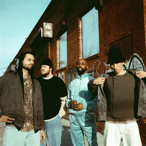 GATES OF HORN (EN ESPAÑOL) - Jesus Piece - LETRAS.COM