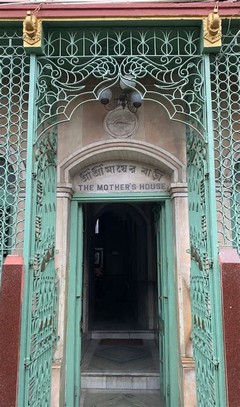 Sri Sarada Devi Bagbazar: শ্রীমায়ের ঘরে আজ উৎসবের আলো! মঙ্গল আরতি ...