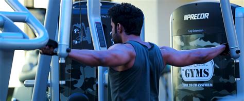 This Is The Only Workout Routine You Need For Broad Shoulders - Fitness ...