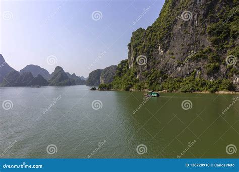 Beautiful Panorama of Ha Long Bay Descending Dragon Bay Popular Tourist ...