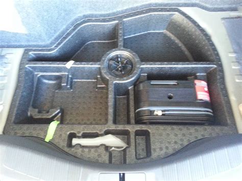 Ford Fusion Spare Tire Kit - asapsupply