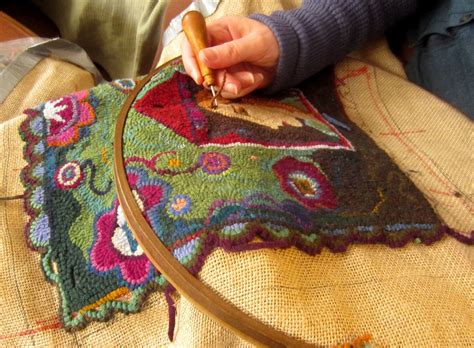 Rug Hooking Patterns 的图像结果
