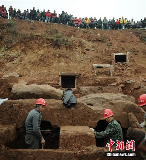 这儿挖出半部“四川通史” 成都新川古墓群首次向公众开放_腾讯新闻