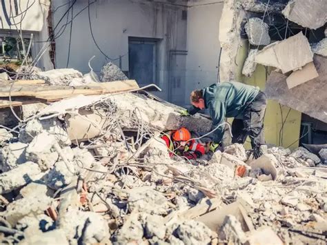 Earthquake hits Delhi & Bihar today: What to do before, during & after ...