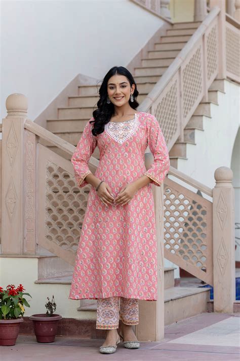 Sugna Peach Handblock Printed Cotton Suit Set With Kotadoriya Dupatta