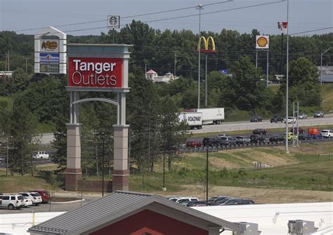 Tanger outlets sued over fees on customer receipts. : r/Columbus