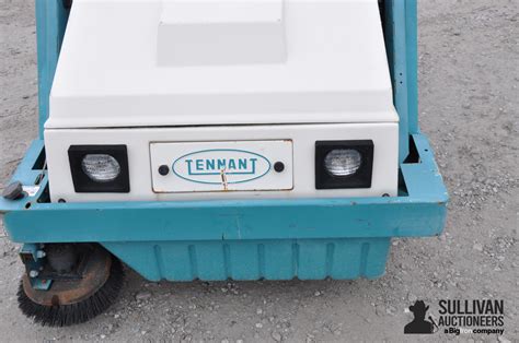Tennant 235 Self-Propelled Floor Sweeper | Agriculture | BigIron