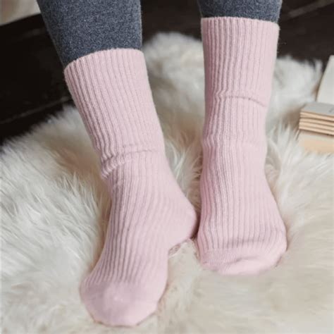 Luxury Cashmere Socks for Women | Scottish Bed Socks | Pure Cashmere ...