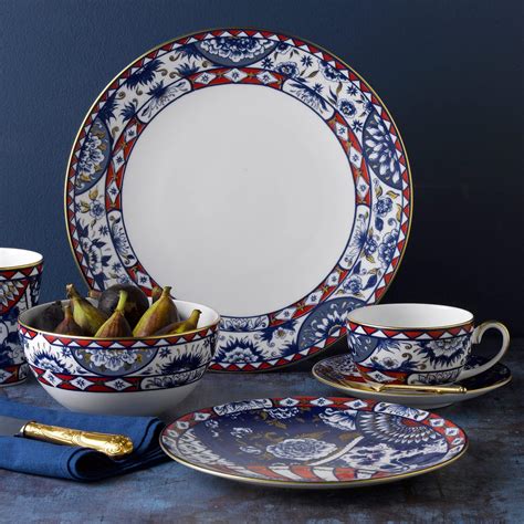 Blue dinnerware sets online