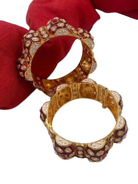 Buy Traditional Rajasthani Red Meenakari Kundan Gajra Bangles Set ...