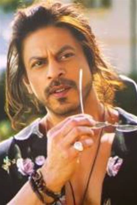 Pathaan: Get Latest Buzz, Updates, Gossip, Photos & Videos