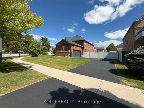 31 West Park Avenue, Bradford West Gwillimbury, ON L3Z 0A5