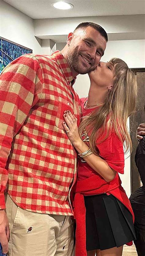 Travis Kelce Shouts Out Girlfriend Taylor Swift for His U.K. Jersey Sales