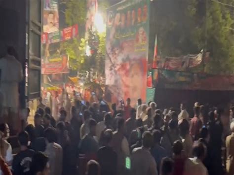 Showdown over Imran Khan: PTI workers take control of Zaman Park after ...