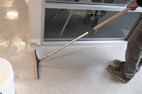 What is Polyaspartic Floor Coatings - Epoxy Shine