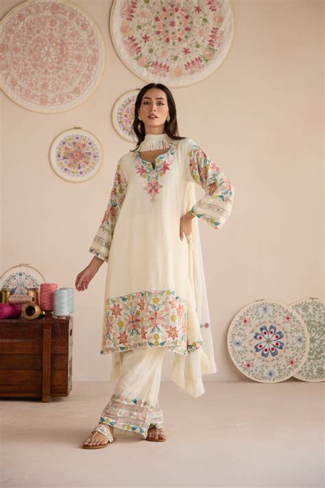 Buy Ivory Silk Aari Kurta Set with Dupatta & Pant | Koshur India