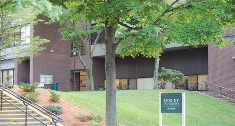 Lesley University - Unigo.com