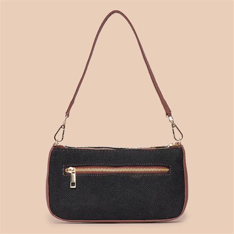 Jet Black Baguette – Zouk