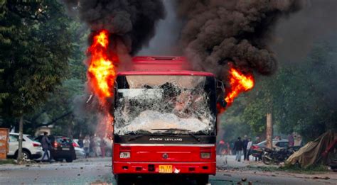 Delhi Police Videographers Failed to Film Violent Protesters at New ...