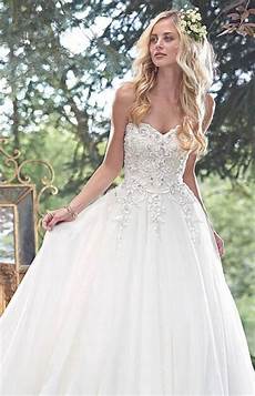 Strapless Wedding Dress Hair Style by 73 Unique Wedding Hairstyles For Different Necklines 2017 Strapless Wedding Dress Hair Style