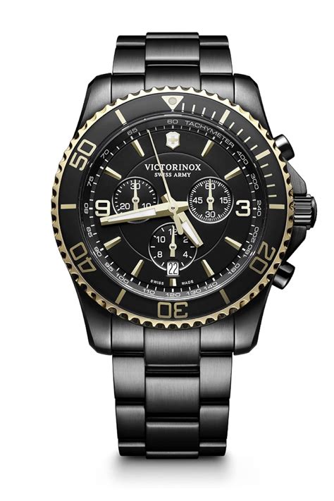 Victorinox Maverick Analogue Black Dial 43mm Men's Watch : Amazon.in ...