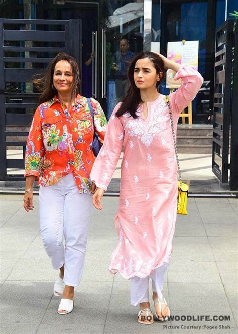 Alia Bhatt and Soni Razdan spend quality time bonding over Chinese food ...
