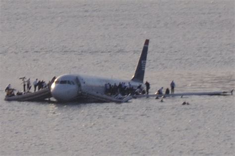 File:US Airways Flight 1549 in Hudson circled.jpg