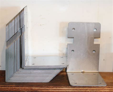 HEAVY DUTY SHELF BRACKETS