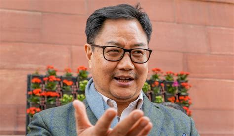 Kiren Rijiju takes a dig at Kejriwal; calls him a 'huge burden to ...