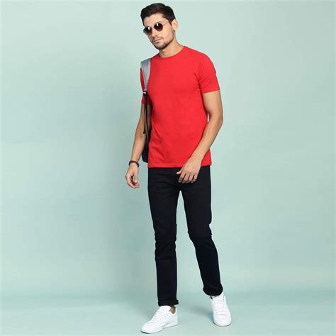 Red T-Shirt For Men in plain round neck – Wolfattire