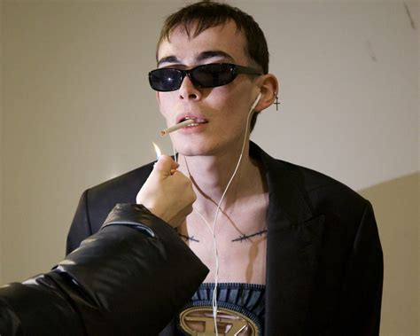 Fashion Runway Business Suit 的图像结果