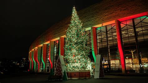 https://justinpluslauren.com/wp-content/uploads/2024/11/2024-Ottawa021-scaled.jpg.webp