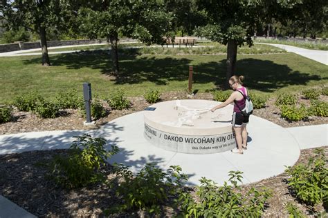 Big Rivers Regional Trail Mendota Heights Trailhead - 106 Group